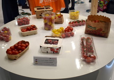 There are also plenty of possibilities when it comes to snack tomato packaging.