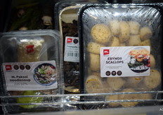 With mushrooms, you can capitalize on the vegan trend with Eryngii scallops and on convenience with M.Paksoi noodle soup.