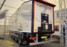 The Kolobri Streamer is an aerodynamically fitted (bandlosser). Due to its low weight there can be a higher capacity. Due to its aerodynamic weight 8.5% fuel can be saved compared to the stand Kolibri roller.