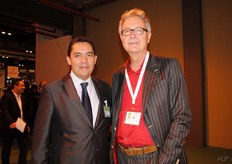 Dick Quaak from GreenSea Chartering with Francisco Pérez, representative in Spain of Seatrade Group.