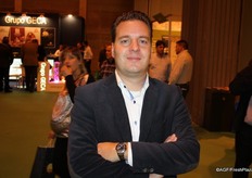 Andre Nieuwenhuis from Olympic Fruit.