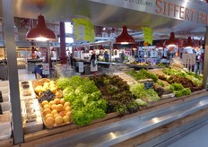 The lettuce is also humidified.