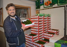 "Daniel Schury is the owner of Franz Schmitt and tells: "We are the biggest supplier of cucumbers in the wholesalemarket." Franz Schmitt respresents also the products from the growing association Main-Donau eG."