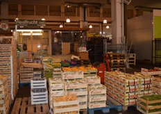 The products of Realfrucht are different per season. In summer they offer a lot of berries and grapes and in winter greenhousvegetables like tomatoes, cucumber and zucchini.