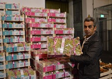 The owner from Efendi Fruchthandels GmbH is Hüseyin Gürbüz. He imports directly from Turkey and also offers fruit from other countries.