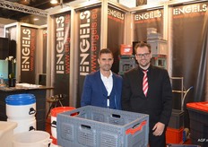 Engels Logistics makes simple plastic boxes. Tom Steyls and Dimitri Pictael.