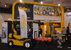 Yale, partner in fork-lift truck.