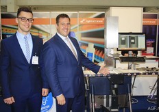 Stijn Smolders and Hedwig Smeets of Espera. Espera supplies weighing and labeling lines. Besides weighing and labelling, several other options are available as well, such as additional checks to make sure the information on the labels is correct. This could be done manually but companies can also choose to have this done mechanically.