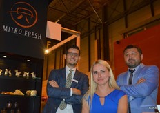Valon Bahtiri of Mitrofresh with Russian customers: Lyudmilla Demayanova and Veis Sergey.