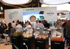 Sakata showed its wide range, from melons to pumpkins, onions to tomatoes.