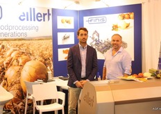 Wouter van Raaij of Finis in conversation with Jean-Pierre van den Boogaard of Gruppo Riberobro, his customer in Spain.