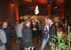 Once again, a larger part of the head of Gerard van Herwerden of QPI. Pictured with colleagues Jeffrey van Oers and Jordi Vorderman of Valstar, left.