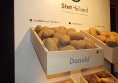 They primarily use fresh, but have three varieties that can be used in the industry. Donald, Grandeur and Tripola are varieties which are actually fresh, but can be used in the chip industry. The Tripolo is often used in Italy to make crisps. They work towards varieties that have a sure yield, are easy to store, but are also useful if they need to be used variedly.