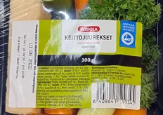 Soup packet with vegetables you have to cut yourself.