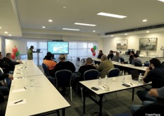 More than 22 fresh produce companies from Australia's south attended a presentation and site visit to see Reemoon's Fruscan S7 Pro four-lane grader in action.