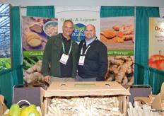 Laurent Gabrielli and Rodrigo Bedoya in the booth of Heath & Lejeune. Bedoya is a grower of Peruvian ginger for Heath & Lejeune. Bedoya was the first company to export organic ginger to the US back in 2006, followed by exports to Europe in 2008.