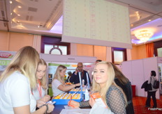 Sabina Dawid, from Polish potatoes, carrots and beetroot producers Kartofelek, signing up for match making meetings with Polish retailers. They export both small and big bags of these vegetables to Estonia and Germany.