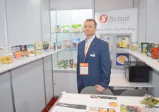 Schur Star Systems provides Zip-pop bags for Polish customers who pack vegetables and fruit in different bags and also use their machines. Slawomir Antkowiak says the bags are popular with retailers.