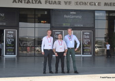 In the middle is Mevlut Uzun, who worked for the trade fair organization, showing Jalmar Peerboom Voller (right) around the exhibition.