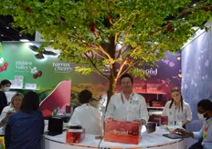 Dave Smith from Southern Fruits standing under an impressive cherry tree, the New Zealand cherry season will start on 15th December. Southern Fruits exports in to Asia and are looking into exporting to Europe.