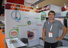 Nicolas Schaefer at All Vegetable Solutions – the company provides harvesting and post harvest solution for potatoes, carrots and onions, they have also been working for a long time on a low cost storage solution which can save 30-40% on costs and is proving very popular in the current economic climate.