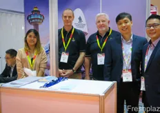 Singapore Airlines Cargo with from left to right Thitiya Banjong, Simon Merrick (Cargo Manager New Zealand), Greig Muir, Raymond Chua and Jeremiah Ho.