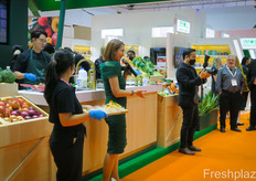 Produce presentations at Australia's pavillion.