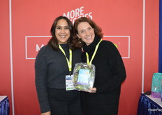 Hana Mohsin and Nicole Zapata with Misionero are showing a Renaissance spring mix that will hit stores in January. The mix contains seven lettuce varieties.