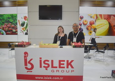 On the right is Mehmet Mutlu, export assistant for the Islek Group. They export a wide variety of fruits and vegetables to Russua, the UK, Germany and the Netherlands.