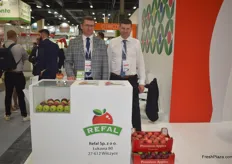 Stanislaw Chacula and Piots Koniek of Refal. They export apples from Poland, to Egypt, Jordan and Greece. As it's become harder to export to Egypt, they exhibited on Fruit Attraction to find new markets to export to.