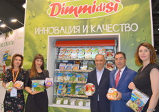 The Italian La Linea Verde is a producer of fresh lettuce, including baby leafs. For the Russian market, the crops are grown in Serbia, both in greenhouses and the open ground. The production area in northern Serbia stands at 6,000 m2. 20,000 packs are produced there. Most of the production goes to retailers in Russia. La Linea Verde's own brand is Dimmiddisi. A new soup line has recently been launched for the Russian market; soups that are 100% natural, without additives, and ready to eat.The La Linea Verde business team. Second from the left Ilaria Monteverdi (marketing dept.), Giuseppe Battagliola (President Groupe La Linea Verde) and Armando Bufo (General Director).