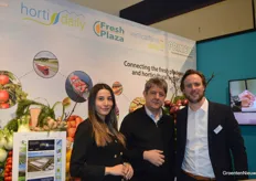 InterFresh Eurasia will be held in Izmir this year. Sander Bruin Slot with Freshplaza (on the right) got their trade magazine.