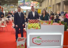 On the left is Jakub Krawczyk of Appolonia and his team. They had a very solid apple season thanks to a good strategy of selling the apples early on. 
