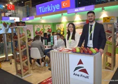 The Ana Fruit team. The Turkish exporter trades in apples, pomegranates, cherries and citrus.
