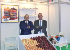Mohamed El-Sheikh and Mahmoud El-Sheikh, managing directors of Trading Island, export Egyptian onions and garlic to Asia and Europe. The company has just obtained FDA accreditation, giving it access to the American market.