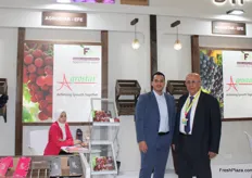 Ahmed Harraz (right), export director of Egyptian Fruit Export, and his team.The company exports table grapes in particular to the EU and UK, but also to Africa and Asia.The company announces the launch of 12 new varieties.