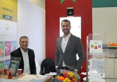 Abderrahmane Zouhir (right), managing director of Krone -F&V.The Moroccan company exports segmentation tomatoes and citrus fruit to several European markets, and has just introduced a red fruit production.