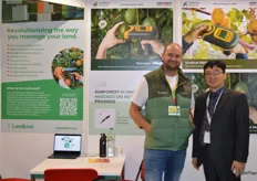 Landkind and Sunforest are working together to provide growers technology in measuring fruit ripeness, dry matter and colour, and colour and also more tech to predict harvests to help growers make better decisions. Matt Flowerday – Landkind and Jay Huang from Sunforest.