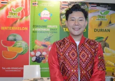 Viva Fruits and vegetables export a wide rage of produce to the Middle East, UAE, Saudi Arabia and the UK. Kunsup Meteetripa was at the stand.