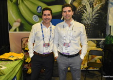 Ricardo Echeverri and Diego Villegas with Fyffes.