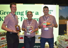 Showing Hiiros Tomatoes and Sweet S’NAPS peppers are Thomas Matier, Ray Wowryck and Niels Peter Klapwijk with Nature Fresh Farms.