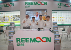 Alperen Uykusuz, Hu Yebing, Zang Hongtaj and Sang Yingming of Reemon, a company that works in sorting solutions.