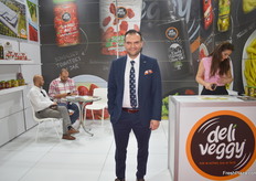 Kenan Unat of Deli Veggy/Ark Foods. They showcased their tomatoes, peppers as well as sundried tomato products, which they export to Germany, Italy, Poland, Greece, the US and Canada, as well as Russia.