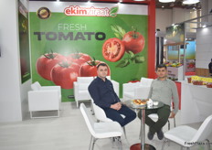 On the right is Emin Konu of Ekim Ziraat. They export tomatoes and Bell peppers to Poland and Balkan countries.