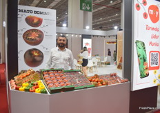 Osman Ozdemir of Moy Tarim. The company produces tomatoes, Bell peppers and pomegranates.