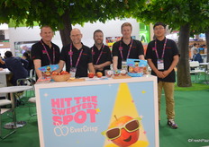 Tristan Lynch, Brendon Osborn, Matthew Hoddy, Angus Philpot and Donald Wang from Luvya Fruit were at the International Pome Fruit Alliar stand.