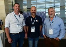 Hein Koch of Bloom Fresh, Francois Nel of Import Export Exporters and Charl du Bois (Capespan)