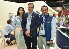 Ellen Kim, Teun Leenders, and Antonio Alamo Bermudo with Fall Creek Nursery.