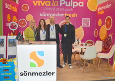 The team of Sönmezler, a Turkish exporter that deals in citrus and pomegranates.