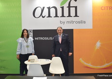 On the right is Christos Mitrosilis of Greek kiwi exporter Mitrosilis.